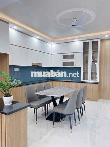 Nhà mặt tiền, 100m2,3 phòng ngủ, đường Nguyễn khuyến, biên hòa, ĐN