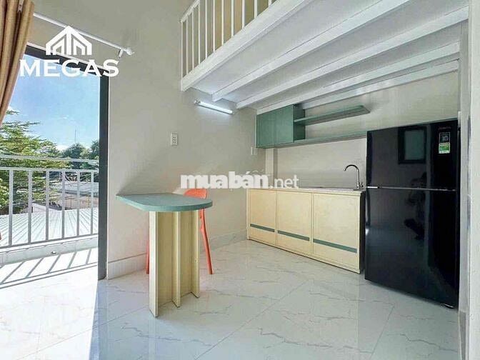 PHÒNG MỚI XÂY HOÀNG HOA THÁM_BAN CÔNG_FULL NỘI THẤT