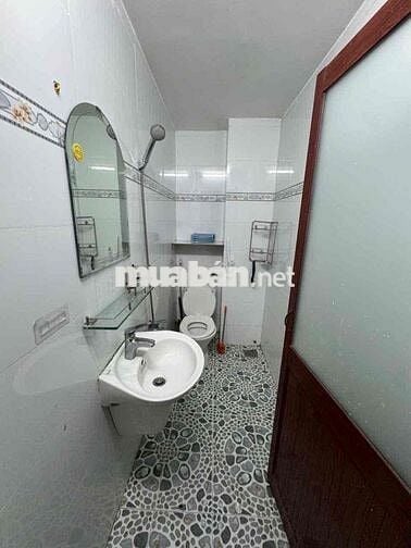 CHO THUÊ NHÀ 2 LẦU PHÚ TÂN  NỘI THẤT CƠ BẢN NHÀ MỚI