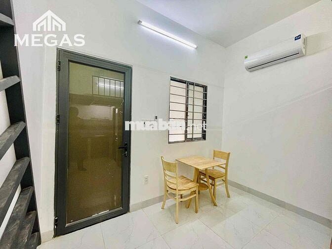 Căn hộ Duplex siêu rộng cho 3-4 người ngay chân Cầu Bình Lợi