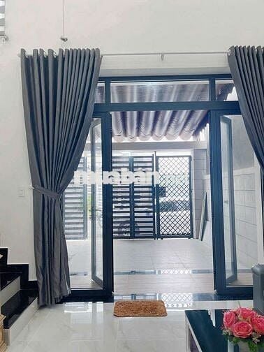 Nhà mặt tiền, 100m2,3 phòng ngủ, đường Nguyễn khuyến, biên hòa, ĐN