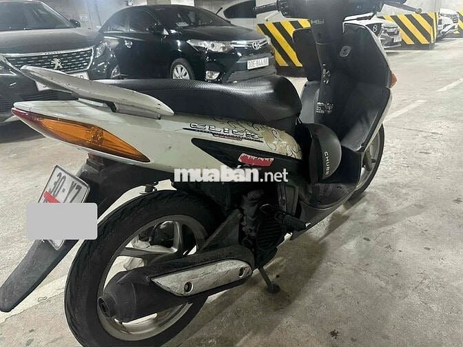 Chính chủ thanh lý Honda Click trắng sx 2009
