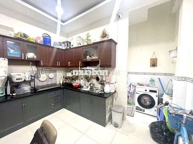 HẺM XE HƠI – GẦN CÔNG VIÊN LÀNG HOA – NHÀ ĐÚC BTCT CHỈ 6.5 TỶ 💥