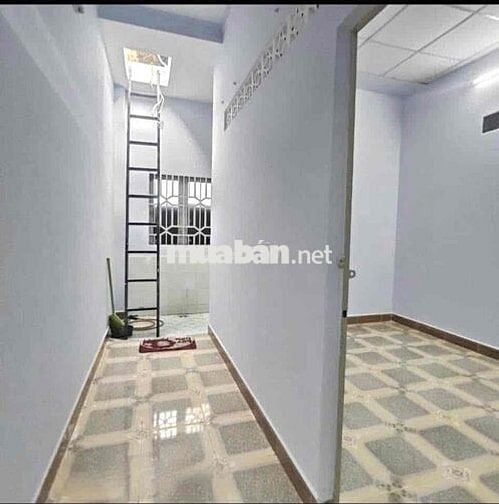 Cho thuê nhà đs 6,p.HBP TĐ đối diện Vạn Phúc 2 tầng mới giá 7,5tr
