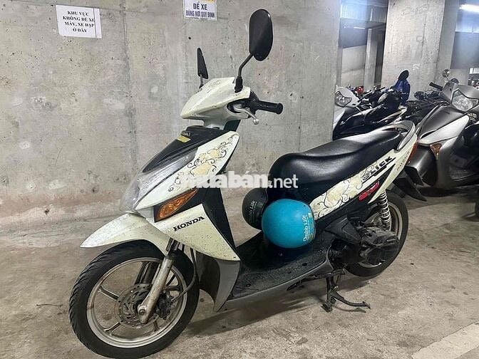 Chính chủ thanh lý Honda Click trắng sx 2009