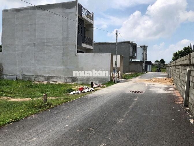NGỘP NGỘP, BÁN ĐẤT 86M2 GIÁ 830TR ĐƯỜNG SUỐI LỘI, TÂN THÔNG HỘI