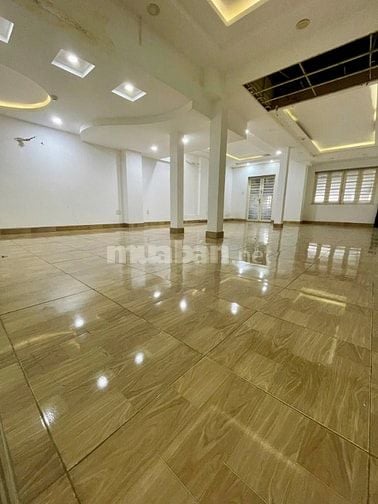 Cho thuê Toà nhà mặt tiền 61-63 Trần Quang Khải, Phường Tân Định, Q.1