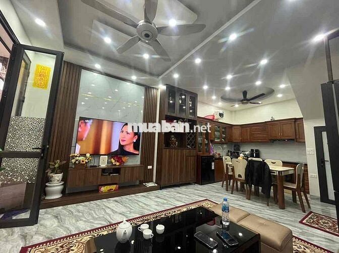 Cho thuê nhà ở Lê Đức Thọ giao Hồ Tùng Mậu, Nguyễn Hoàng, Hàm Nghi, Dư