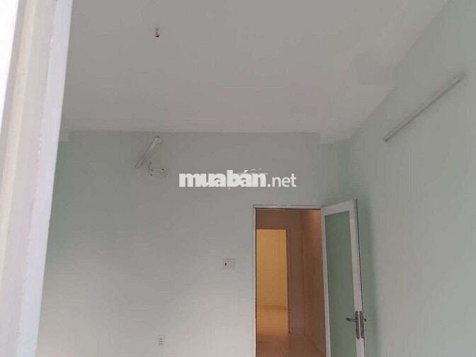 NHÀ 1T1L+ ST TRƯỚC SAU, 3PN 2WC ĐƯỜNG NGÔ CHÍ QUỐC GẦN CHỢ ĐẦU MỐI