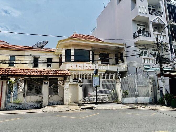 Biệt thự 79 Võ Oanh, Q.Bình Thạnh - DT 12x18m, TRỆT LẦU, Sân rộng