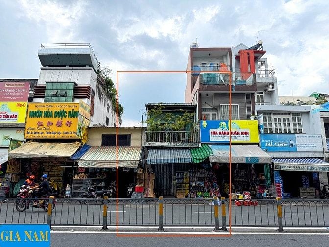 BÁN NHÀ 2 MẶT TIỀN TRƯỚC VÀ SAU : 75 NGUYỄN THỊ NHỎ - P. 2 - Q. 6 -HCM