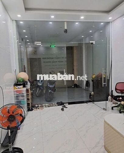 Cho thuê nhà mặt tiền đường Phổ Quang dt 4x20 trệt 3 lầu