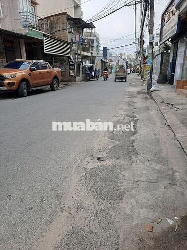 Nhà đúc lửng MT đường Đông Hưng Thuận 11.DT: 6X18M giá 10ty3 tl
