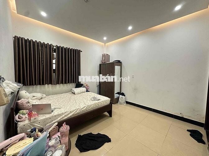 Pass phòng trọ tầng 3 thang bộ ở 1219 Nguyễn Tất Thành  2tr7/1 tháng