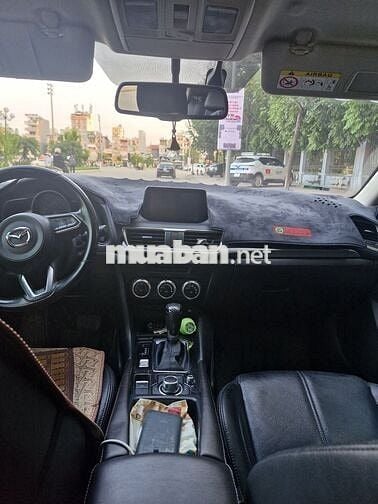 Mazda 3 2017 1.5 AT - 8000 km