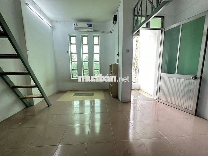 💡 CHO THUÊ PHÒNG Duplex HUFLIT Q10 - Giếng Trời Ánh Sáng Tự Nhiên 🔥