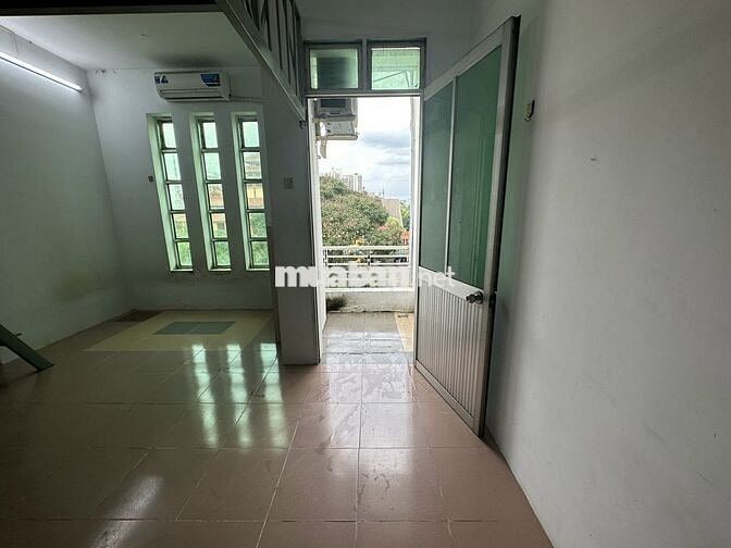 💡 CHO THUÊ PHÒNG Duplex HUFLIT Q10 - Giếng Trời Ánh Sáng Tự Nhiên 🔥