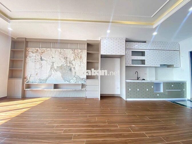 SIÊU PHẨM KHUẤT DUY TIẾN  OTO THÔNG SÀN THANG MÁY NHẬP KHẨU SỊN SÒ