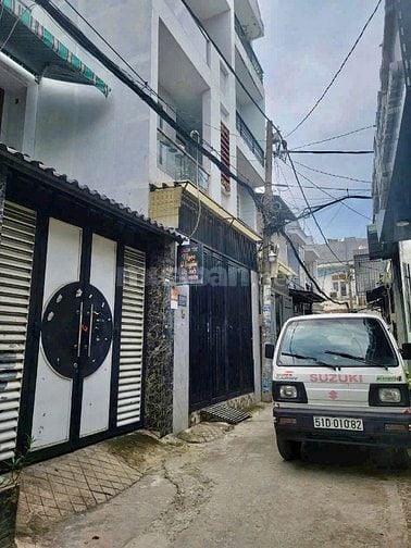bán nhà DT 4,10M X 15,8M ĐƯỜNG HẺM Ô TỖ XE TẢI, PHẠM VĂN CHIÊU, EMART