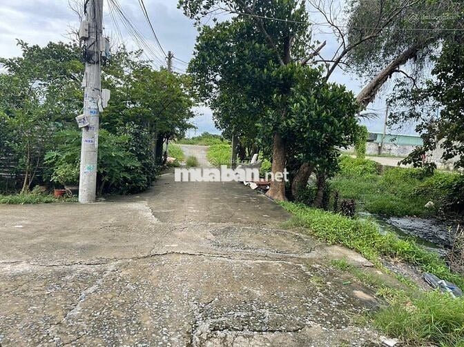 Bán 400m2 đất thổ cư MT kênh An Phú Đông sát bờ sông Sài Gòn giá 13 tỷ