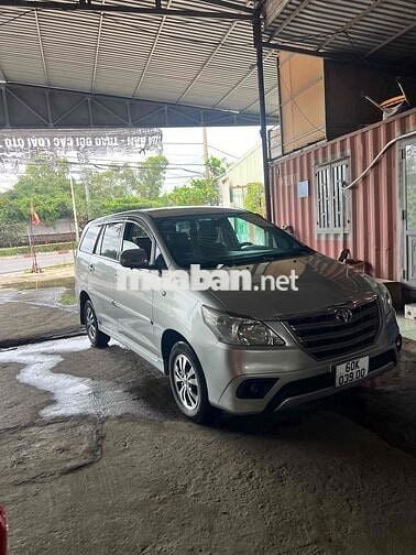 Toyota Innova 2014 -2.0E xe Chuẩn gia đình xịn