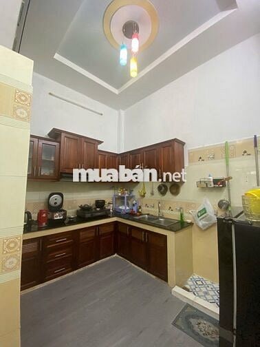 BÁN NHÀ 4 TẦNG, DT 40M2, HẺM XE HƠI, SÁT MẶT TIỀN, GIÁ 4,85 TỶ CÒN TL