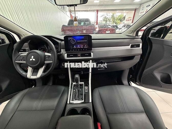 Mitsubishi Xpander 2025 Premium 1.5 AT - 6000 km