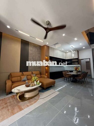 Nhà 3 Tầng Mặt Tiền Hòa Minh Gần Biển Nguyễn Tất Thành