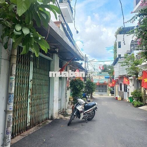 BÁN ĐẤT - TẶNG NHÀ C4 - TIỆN XÂY 6 TẦNG - SỔ VUÔNG A4 - QUANG TRUNG