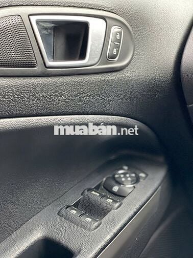 Ford EcoSport Titanium 2019, chi phí hợp lý