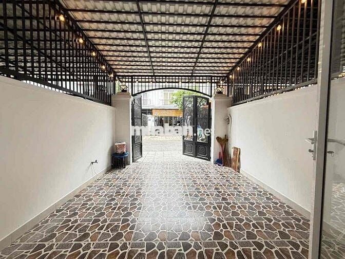 NHÀ PHỐ VIP _SẴN 5 MÁY LẠNH _SÂN XE HƠI _TÔ NGỌC VÂN