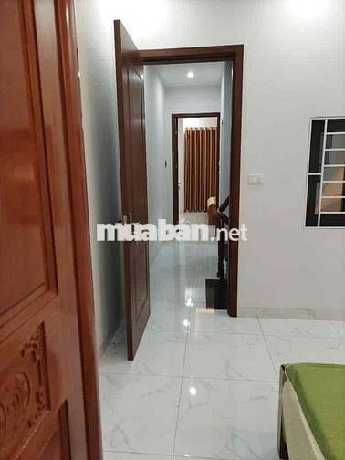NHÀ MỚI- 10M RA OTO TRÁNH-YÊN BỆ FULL NỘI THẤT