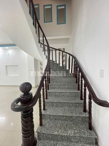 Bán nhà mặt tiền Huỳnh Tấn Phát Q7 6x20m 3 tầng sổ hồng, giá 21,5 tỷ