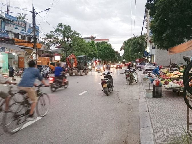 Bán Đất, Ngõ Ô TÔ, Thuận Thành, Bắc Ninh 99m, mt 5.2m, giá 5.2 tỷ.