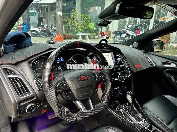 Ford Focus 2019 1.5L EcoBoost Sport - 80000 km