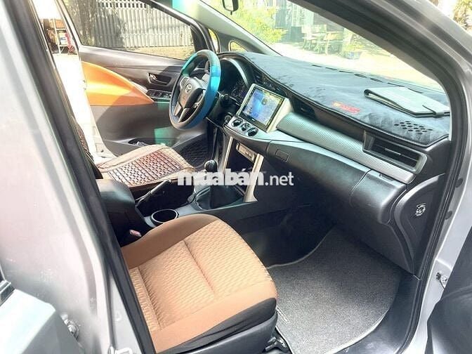 Bán INNOVA 2019 E xe Zin đẹp gia đình đi: 403tr