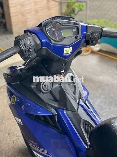 Xe máy Yamaha Exciter 150 màu xanh 2017