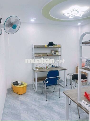 NHÀ XE HƠI ĐỖ CỬA, 4 TẦNG LÂU, BTCT MỚI 100% - NGUYỄN TRỌNG TUYỂN