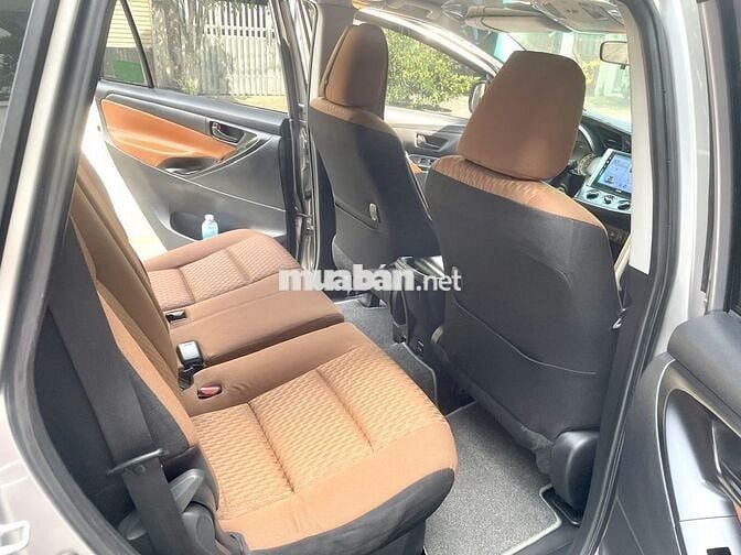 Bán INNOVA 2019 E xe Zin đẹp gia đình đi: 403tr