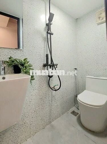NHÀ ĐẸP ĐÔNG LA 32M² 5T GẦN Ô TÔ SÁT VÀNH ĐAI 4 KHU VỰC PHÁTTRIỂN MẠNH