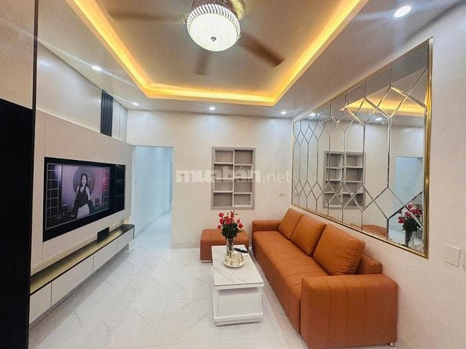 Nhà Đẹp Gần Phố, Phan Đình Giót, Thanh Xuân  80m, mt 4m, giá 4.85 tỷ.