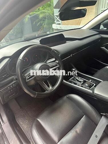 Mazda 3 2023 1.5L Luxury - 80000 km