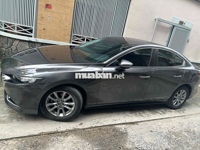 Mazda 3 2023 1.5L Luxury - 80000 km