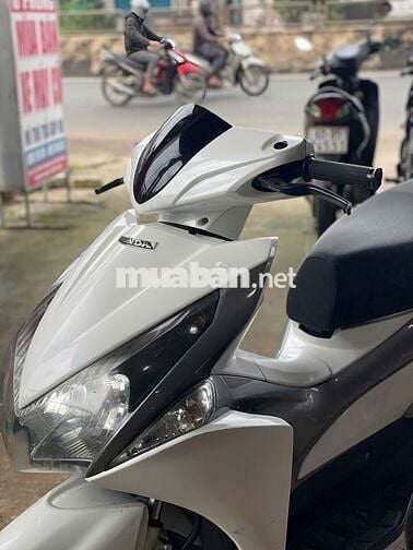 Xe máy Honda Air Blade 2011 màu trắng