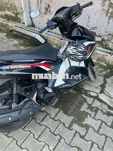 Gia đình bán xe Honda Air Blade đang sử dụng