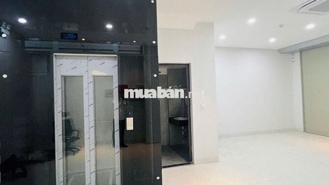 Mặt bằng kinh doanh 95m2 mặt đường Nguyễn Xiển, Hạ Đình, Thanh Xuân.