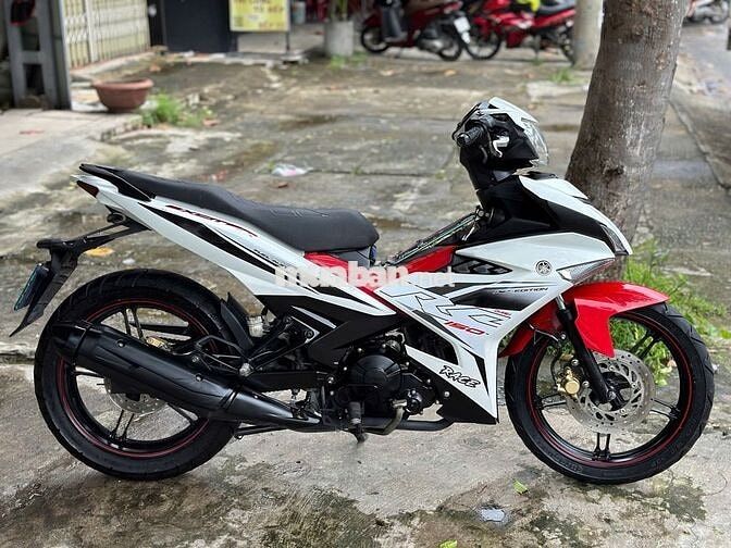 Xe máy Yamaha Exciter 150 đời 2016 máy móc êm ru
