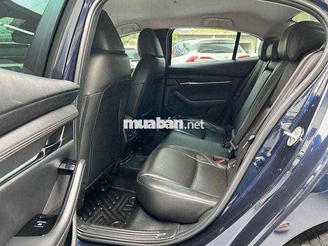 Mazda 3 2022 1.5L Luxury - 26000 km 1 Chủ Từ Đầu