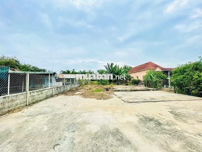 BÁN HƠN 400M2 ĐẤT - GẦN BỆNH VIỆN CUYÊN Á - CỦ CHI -GIÁ RẺ BÁN GẤP-SHR