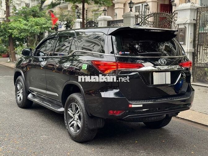 CẦN BÁN NHANH TOYOTA FORTUNER 2.4G AT 2024